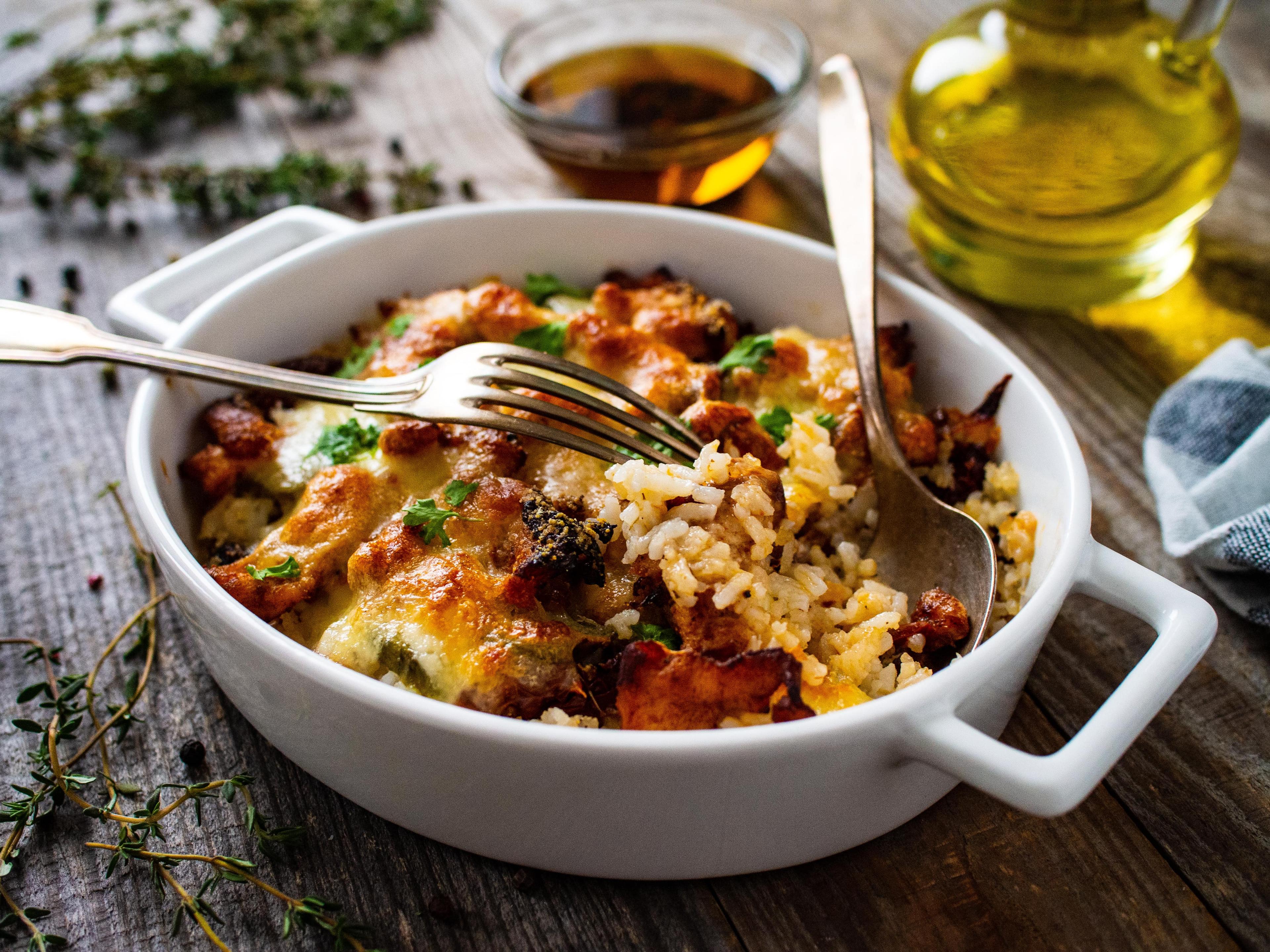 Сhicken and rice casserole